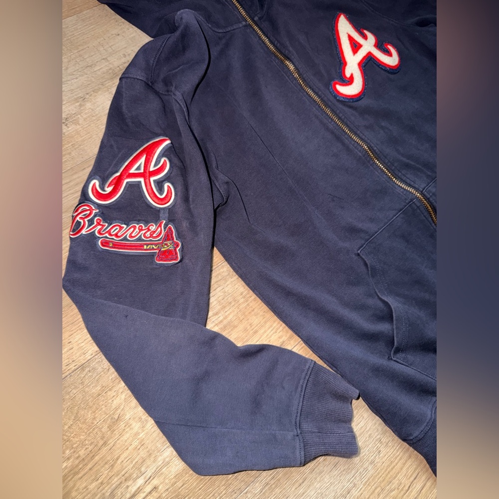 Pro Standard Atlanta Braves Navy Full-Zip Hoodie - Picture 6 of 11